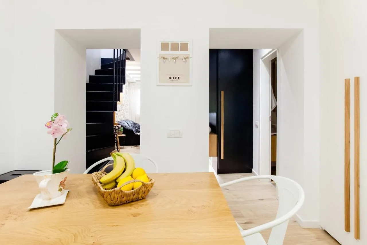 19Th Century Luxury Maisonette In The Center Ираклион