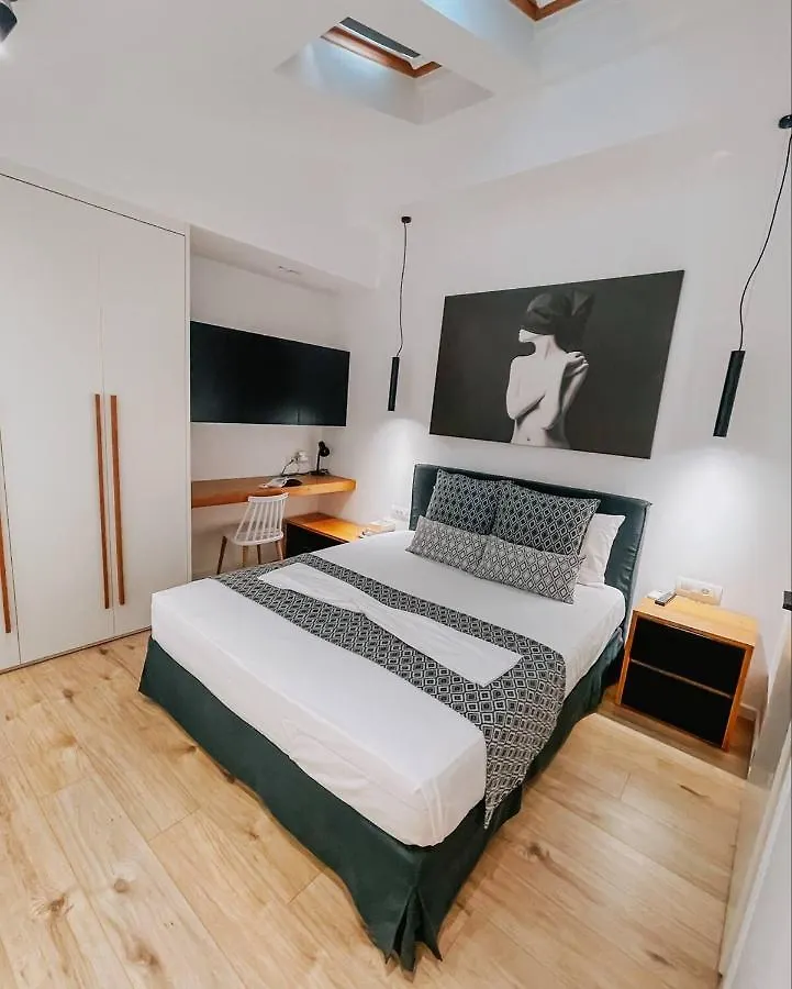 19Th Century Luxury Maisonette In The Center Ираклион