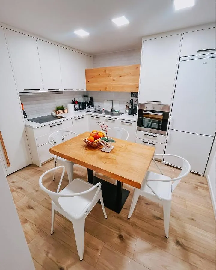 19Th Century Luxury Maisonette In The Center Ираклион